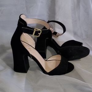 Qupid black chunky heels